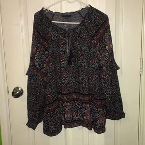 Cute floral blouse!